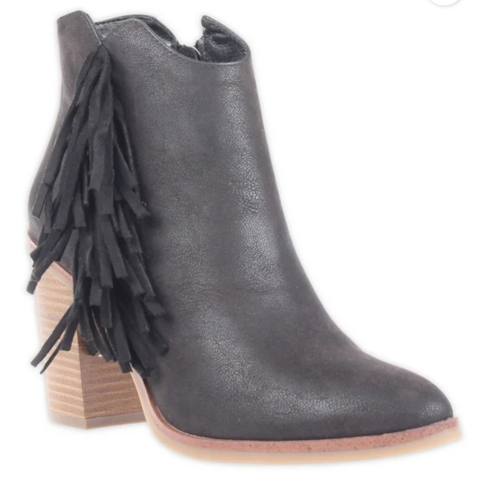NWOB MIA Black Ankle Boots with Fringe Size 8
